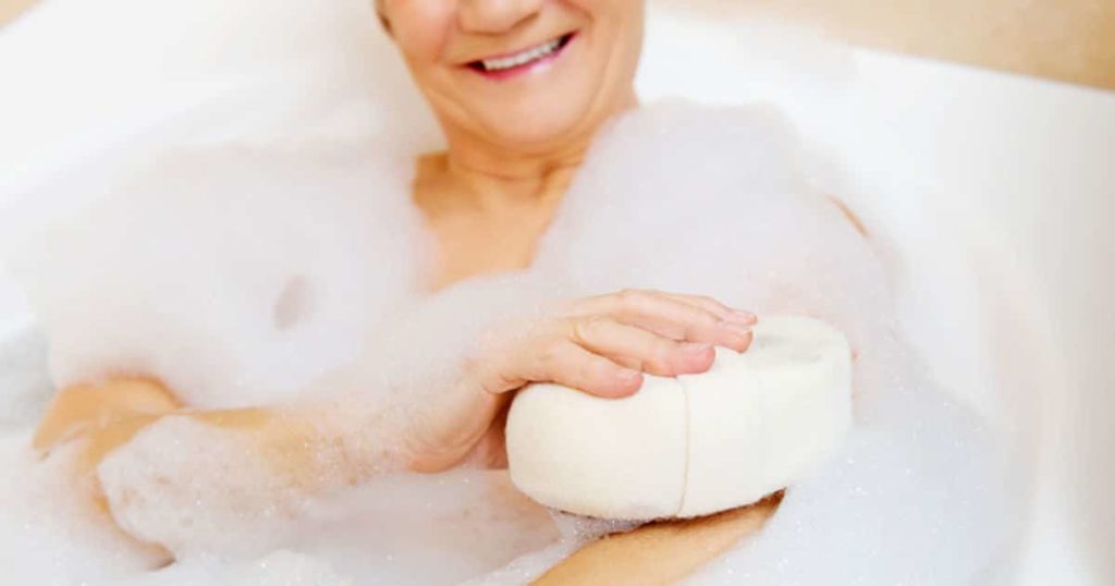 bathing-elderly-patients