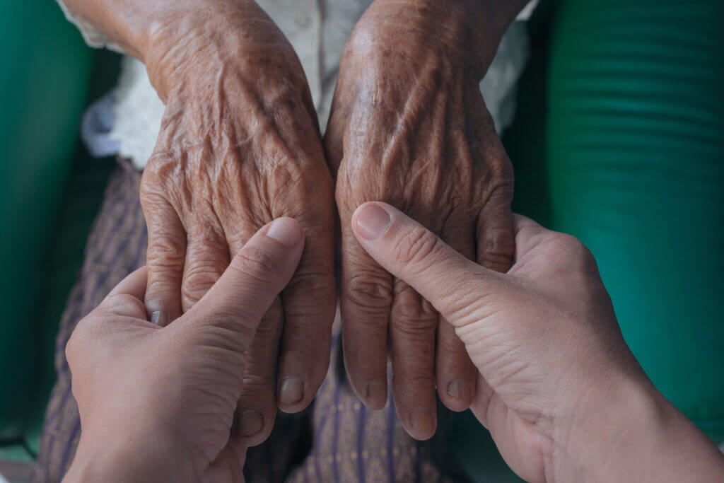 What are the Signs of Malnutrition in the Elderly?